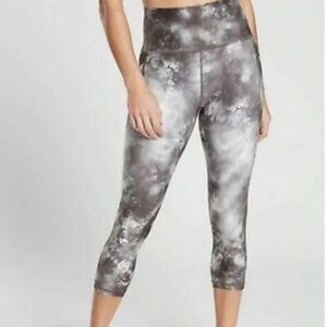 Athleta Salutation Stash Pocket II Capri Leggings in Gray Tie Dye